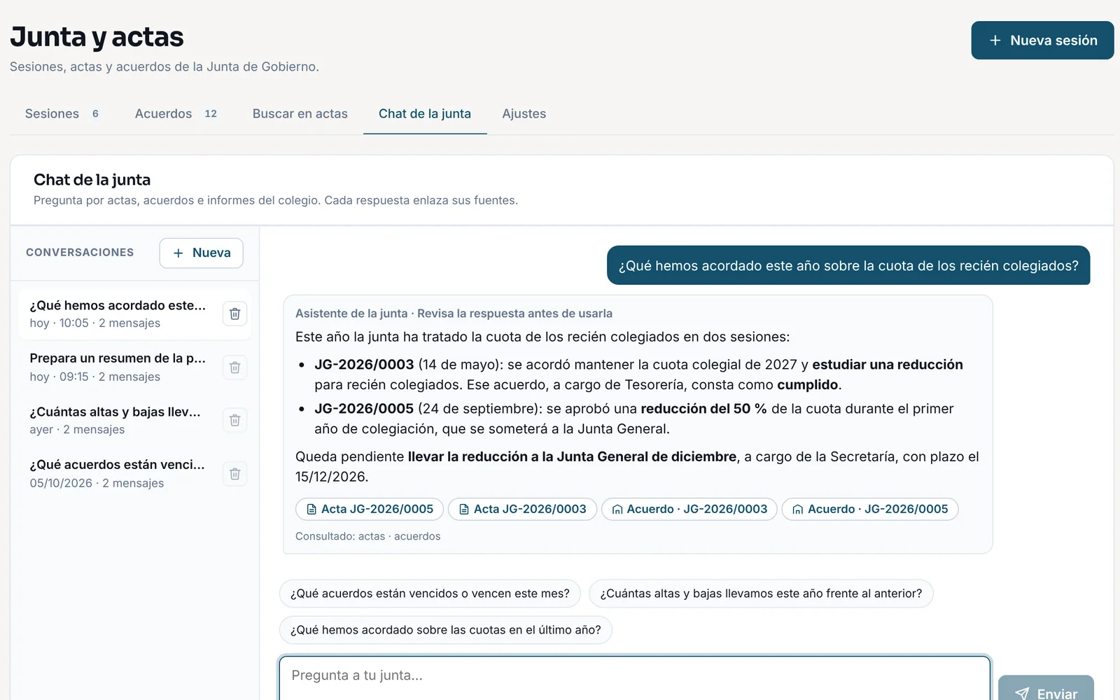 Chat de la junta: a la pregunta sobre la cuota de los recién colegiados responde con lo acordado en dos sesiones y enlaza dos actas y dos acuerdos